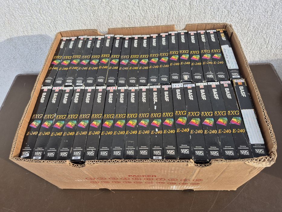 Vând lot 40 casete video VHS originale Basf, 240 minute cu filme

- 20