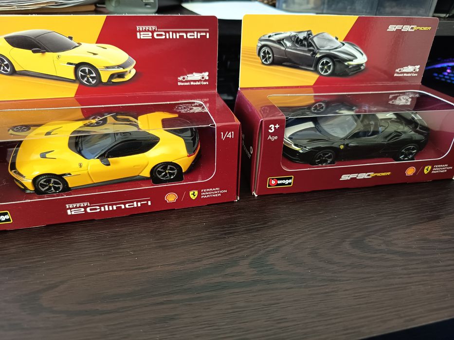 F1 Ferrari, Red bull  булид, спортни коли