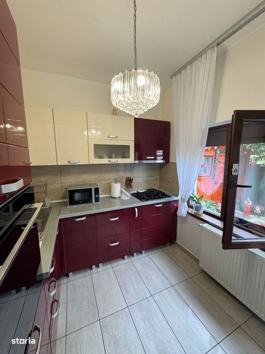 Casa 3 dormitoare, 157 mp, str. Emil Racovita