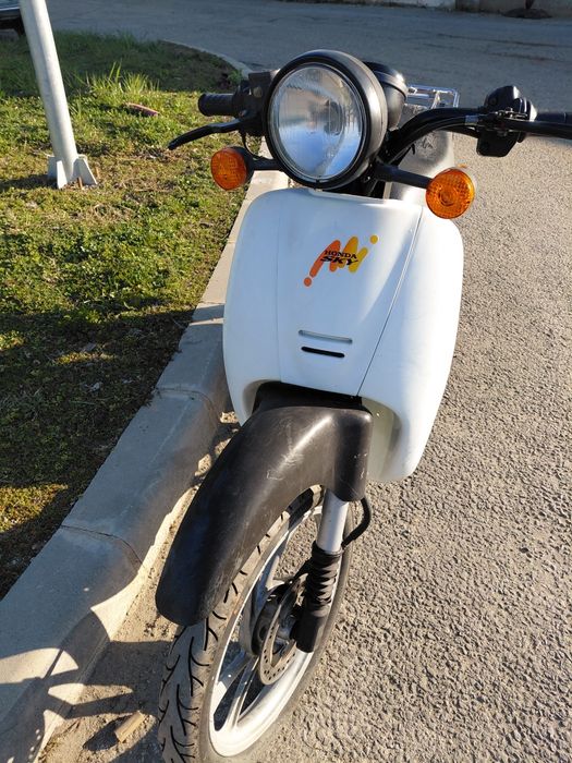 Scuter Honda SKY 50.