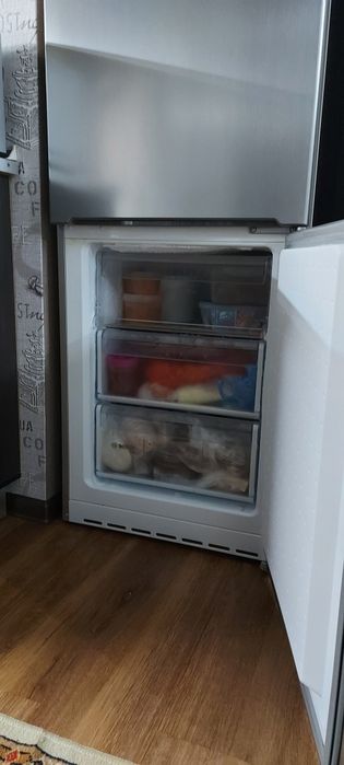 СРОЧНО продам холодильник