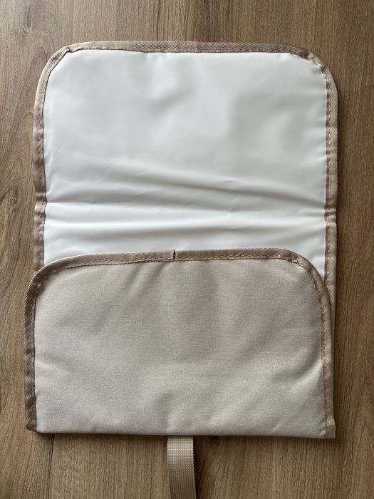 Подложка непромокаема за смяна на пелени