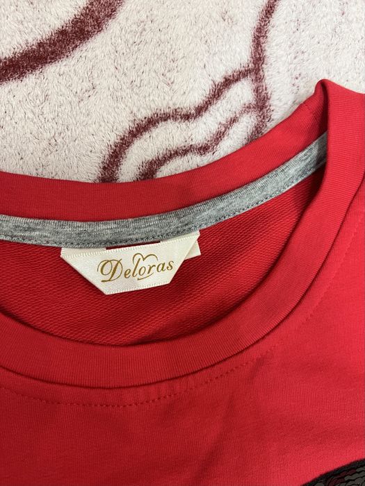 Продам кофту на девочку размер 158