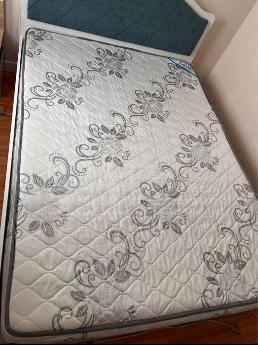 Продам матрас Tavi 195*140