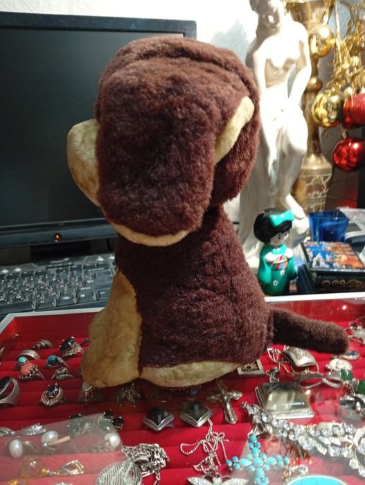 Старинная плюшевая игрушка