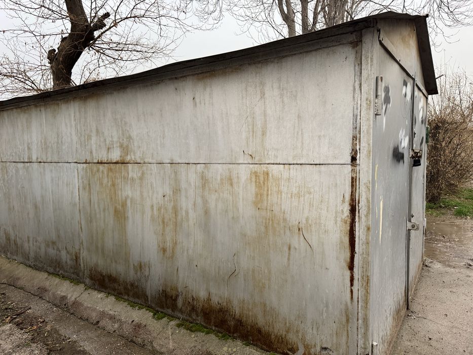 Продаётся металический гараж 5-3 ражмер