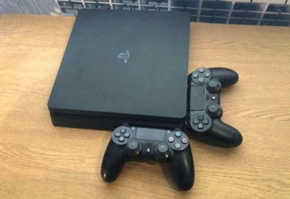 Ps4 slim 12.50 1tb 2arginal jostik Sony PlayStation 4 . 3