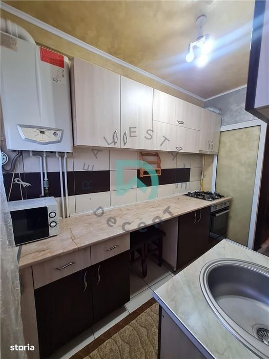 Garsoniera  Astra, bloc apartamente, Brasov
