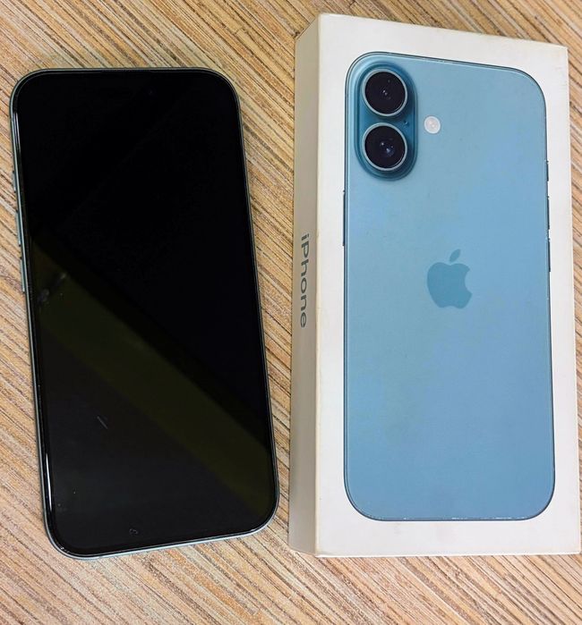 Продам iPhone 16, 256 ГБ (teal).