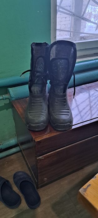 Продам валенки.сапоги.