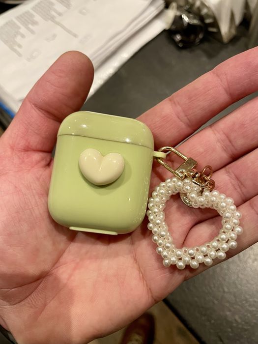 Air Pods 1-слушалки(слаба батерия)