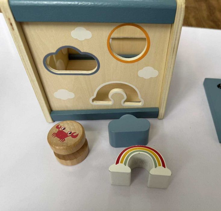 Детские развивающие игрушки