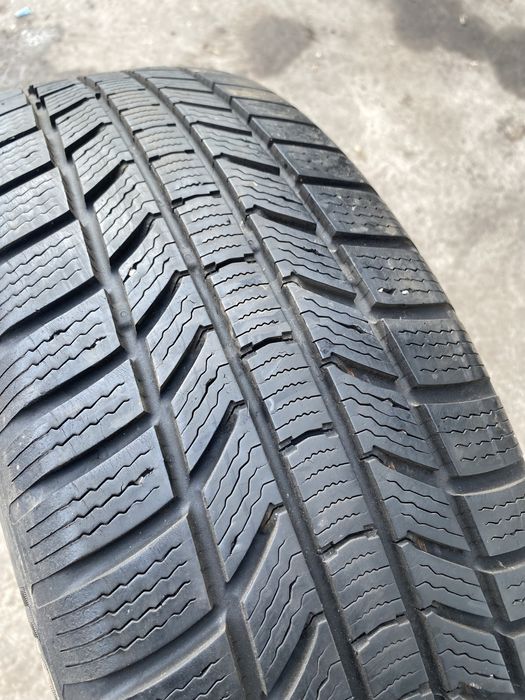 215/65/17 Continetal 2 бр