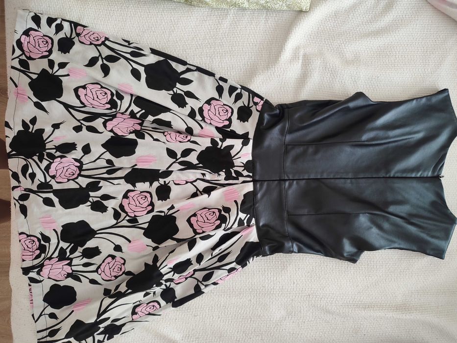 Официална къса рокля