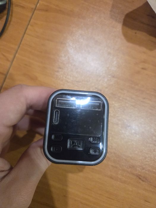 Bluetooth FM трансмитер за кола, модел G38