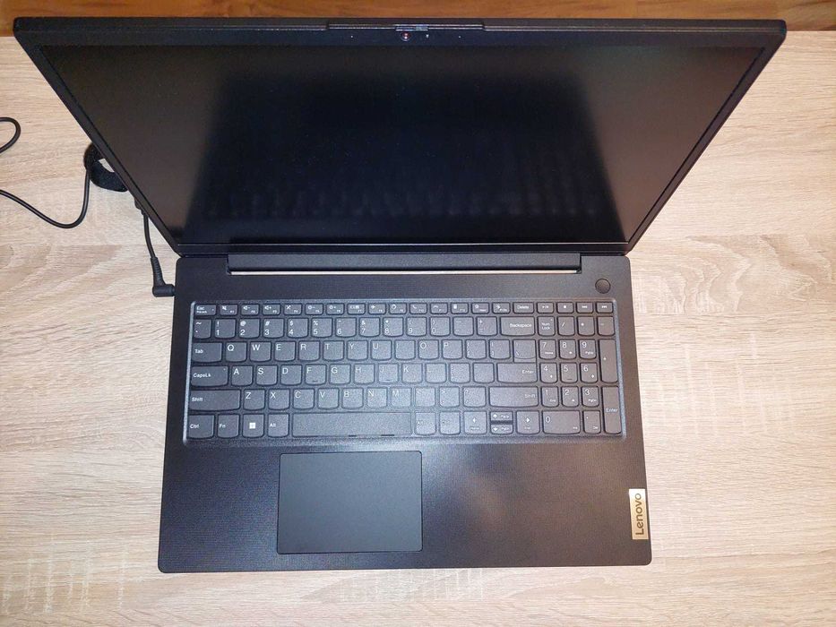 Laptop Lenovo V15 G3 ABA Ryzen 7 5825U, 15.6, Full HD, 16GB, 512GB SSD