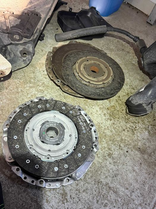 Bmw X1 xDrive 2013 2.0D 184cp • Distributie + Ambreiaj NOI