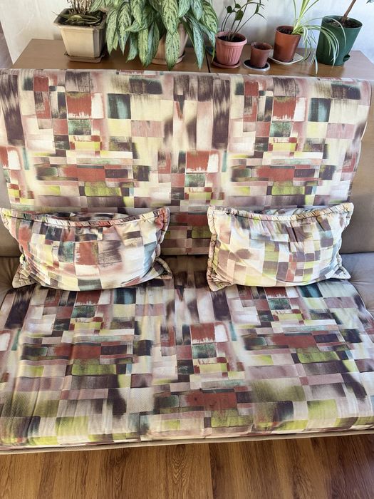 Диван для гостиной