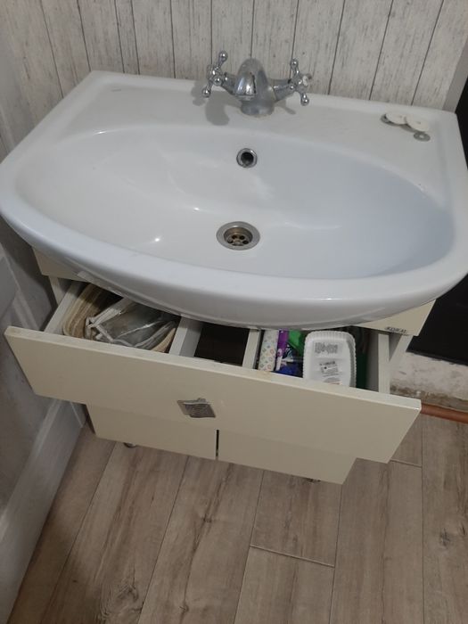Продаю раковину б/у