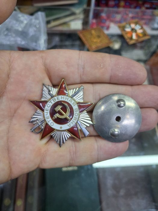 Продам значки тяжолые пр ссср и тд 264  шт