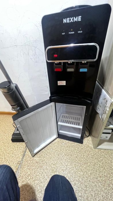 Срочно продам кулер для воды