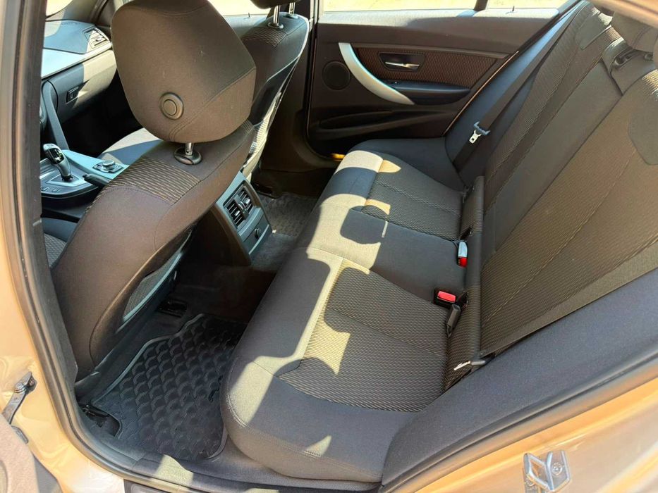 BMW 320i xDrive Luxury Line 2012