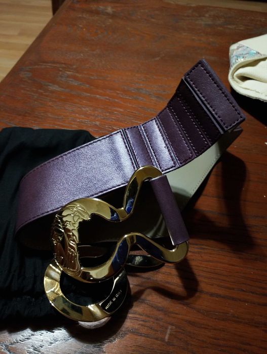 Колан Versace. Чисто нов, естествена кожа