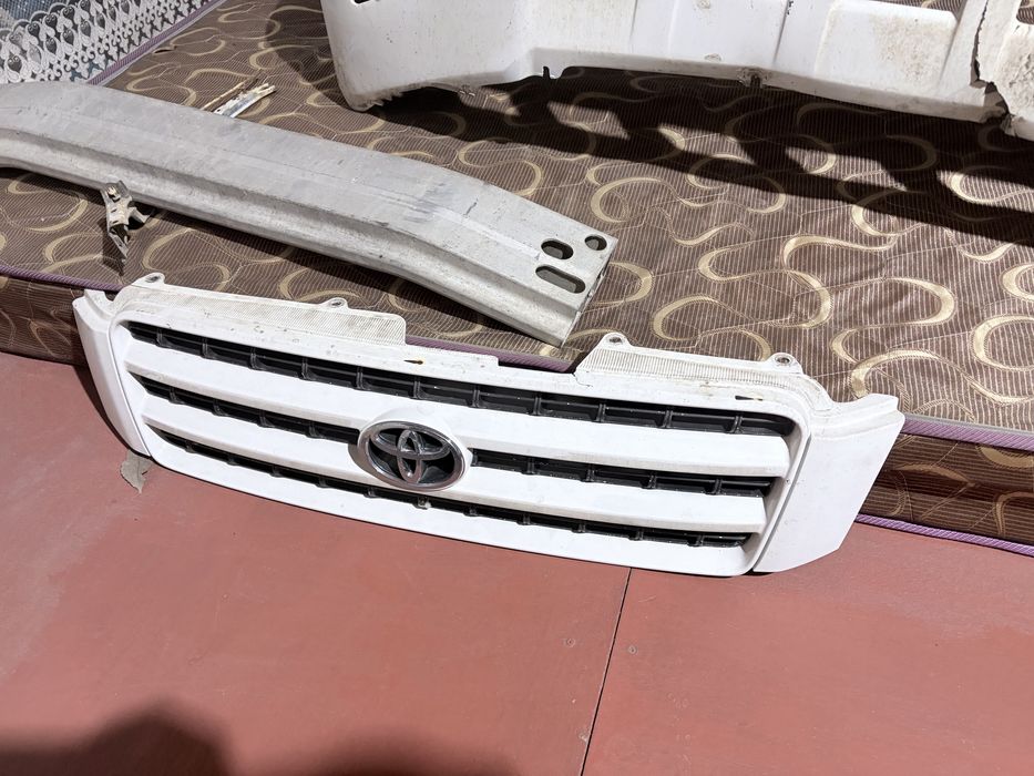 Телевизор от toyota highlander 2002г