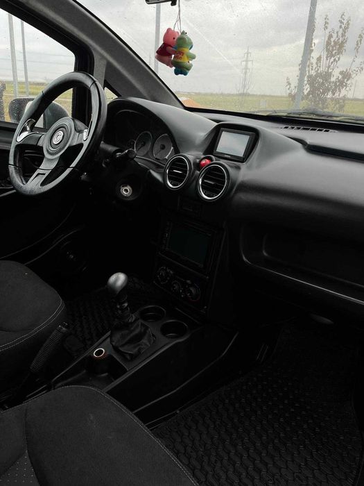 Masina de 16 ani B1– se conduce de la 16 ani!