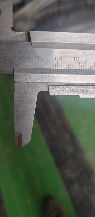 Един брой джанта 14 цола от мазда.