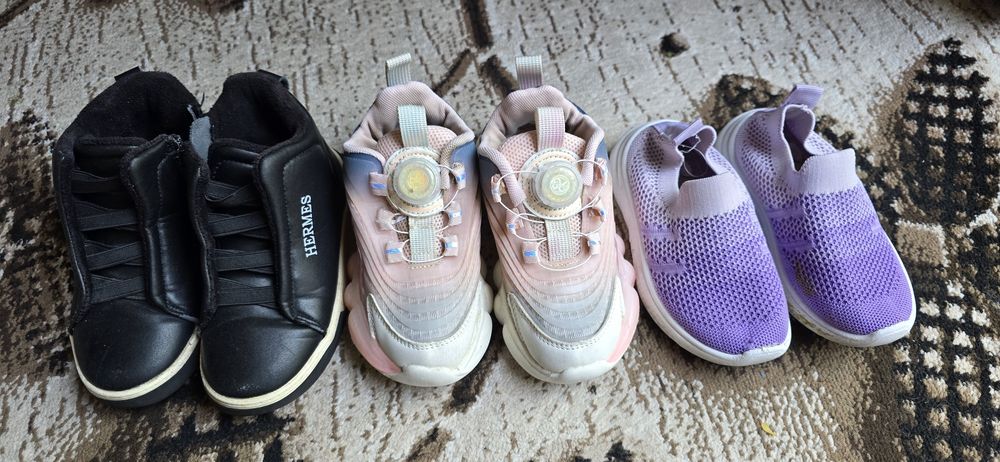 Детская обувь в хорошем состоянии