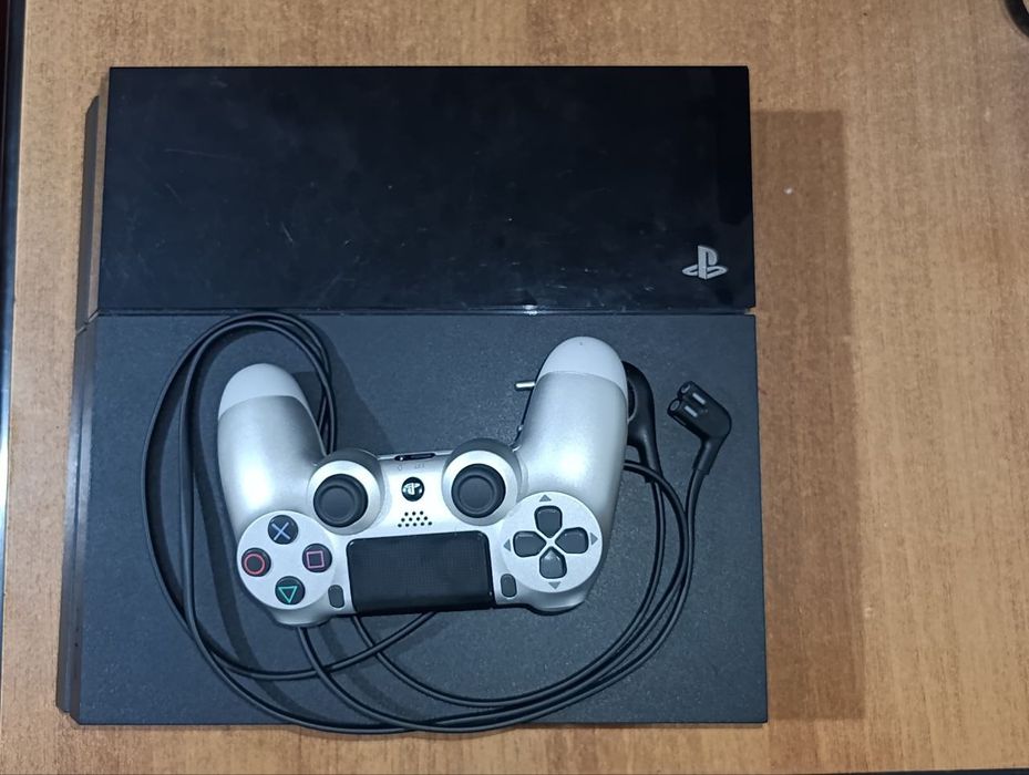 Playstation 4 Fat 500GB 1 Джойстик