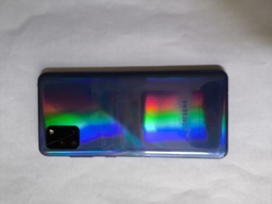 Продаю Самсунг А31