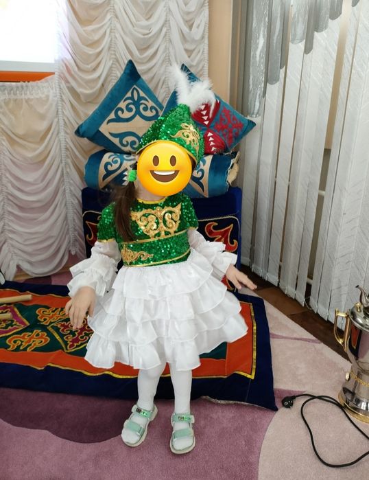 Платье на девочку 4-5 лет