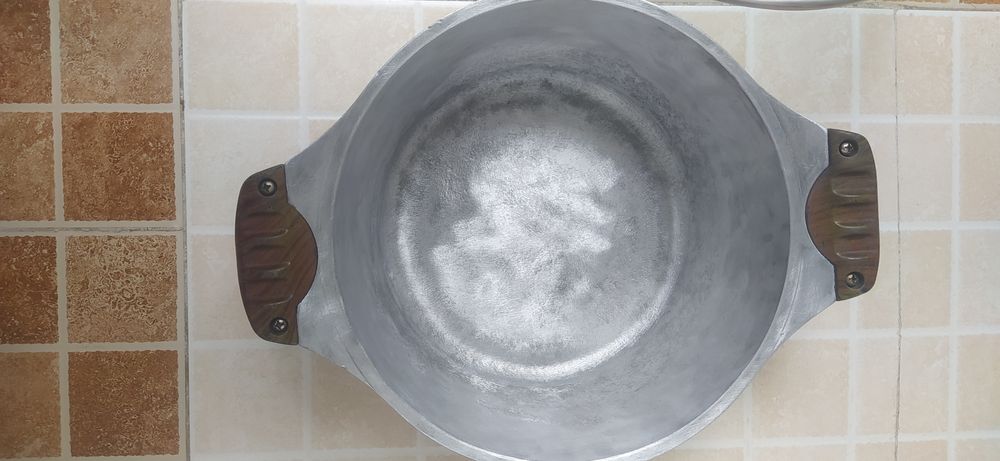 Казан  5литров индукционный.