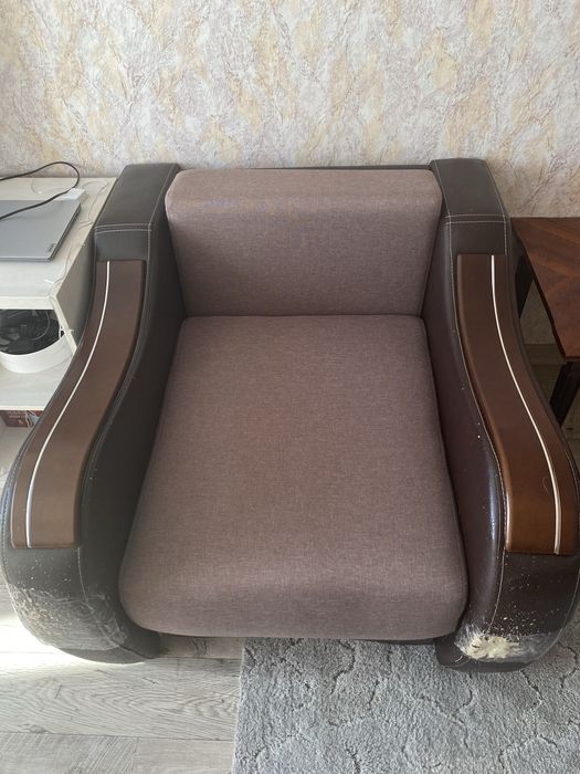 Продам диван,кресло,пуф б/у, самовывоз