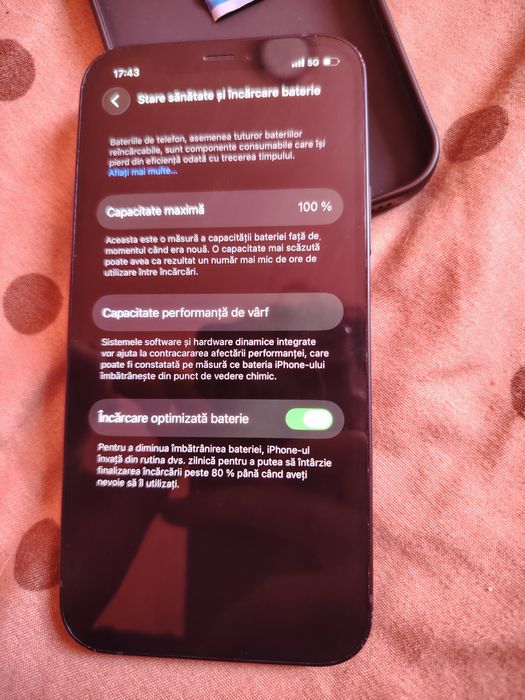Vând iPhone 12 sau schimb baterie %100