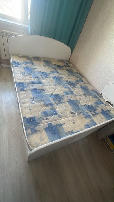 Отдам даром кровать