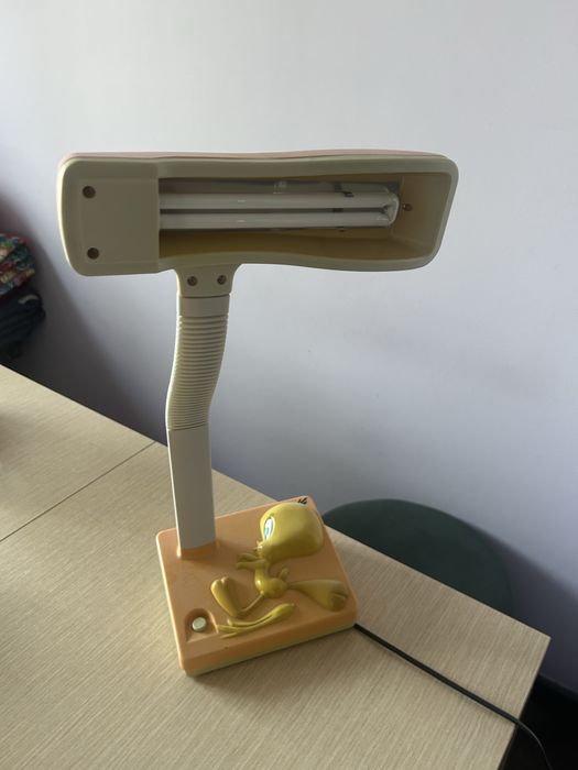 Настольная лампа