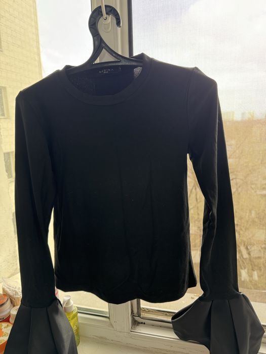 Кофта продается на низком цене