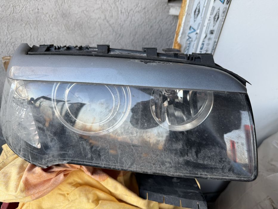 Десен фар Dynamic xenon Бмв Х3 Е83