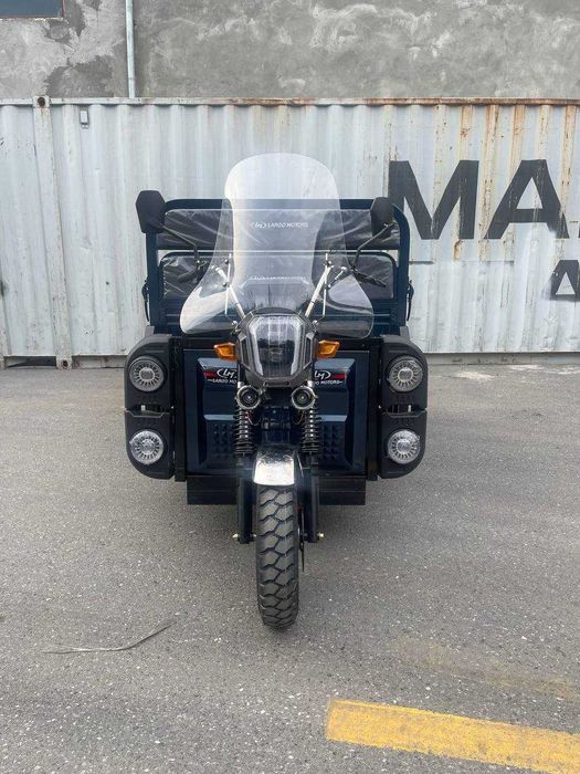 Largomotors motorollari sotuvda