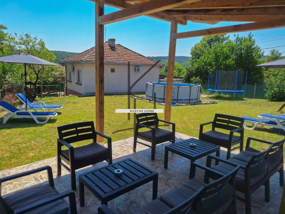 Къща в Варна, област-с.Дюлино площ 120 цена 124500