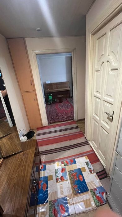 Продаётся 2х комнатная квартира рядом Эко Базар (метро Беруний]