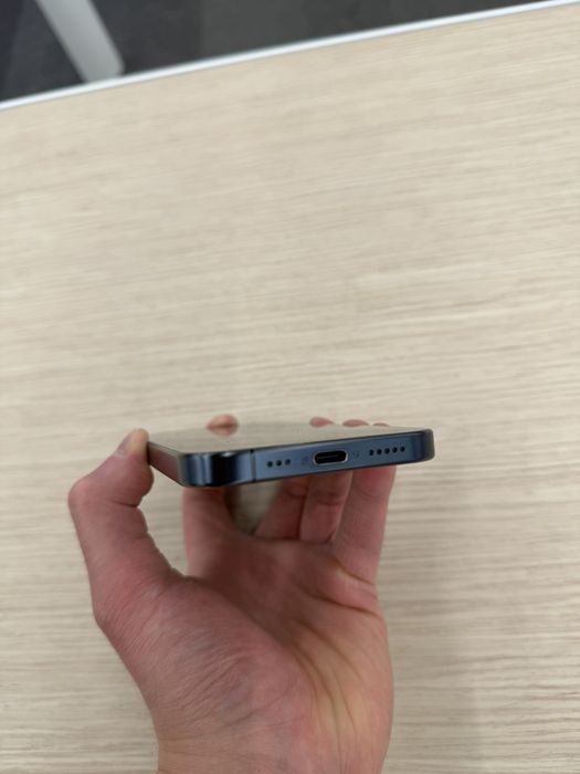 iPhone 15 Pro 256gb полный комплект