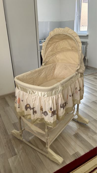 Манеж в идеальном состоянии