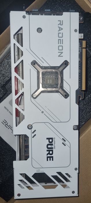 RX7800XT 16GB Pure AMD