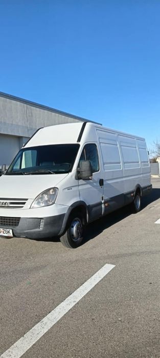 Iveco Daily dublu pe spate aer conditionat (clima) an 2009