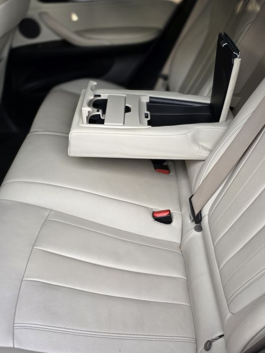 BMW X6 PROPRIETAR DE 6 ANI sint proprietar in acte