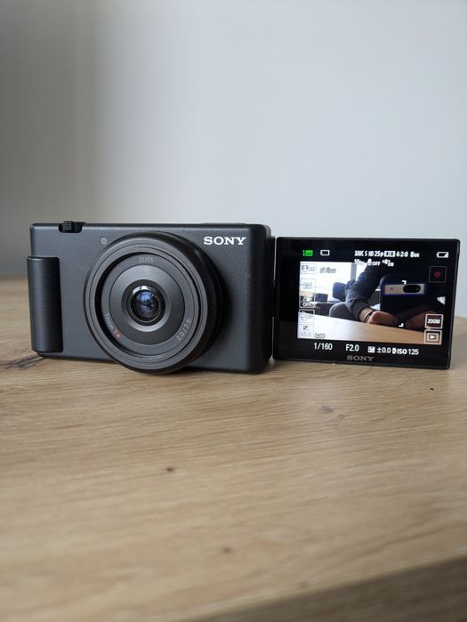 Sony ZV-1F - КАТО НОВА! Супер за Социални Медии, YouTube, TikTok, Reels